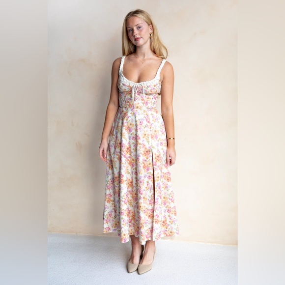 House of CB || Sabrina Corset Fit & Flare‎ Dress Cream Pink XS - Picture 2 of 13